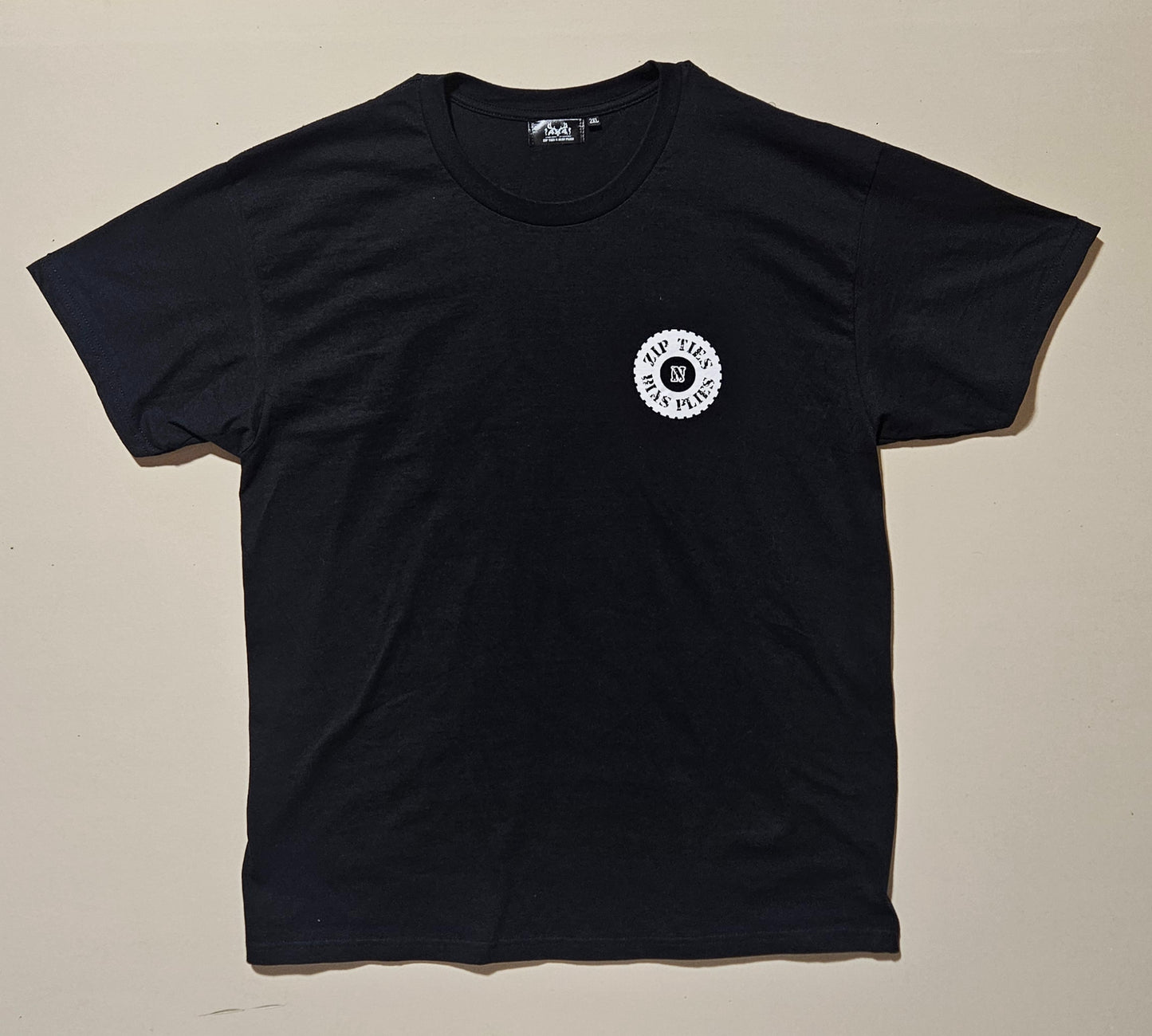 'ARE YA STUNNED??!' T-Shirt (Medium - NEW!!) image 1